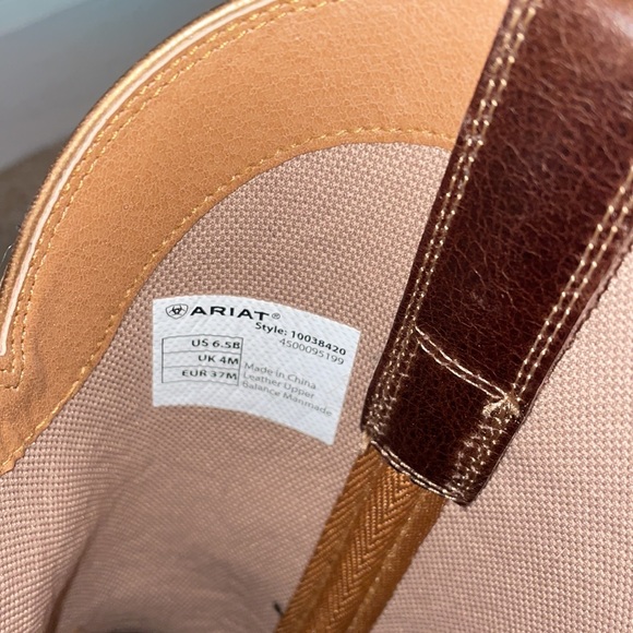 Ariat cowboy boots - Picture 6 of 8